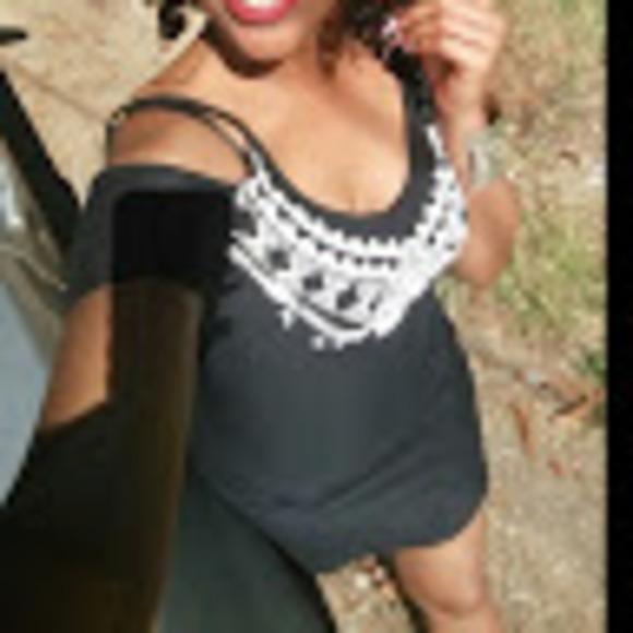 Meet your Posher, Shea - Picture 1 of 1